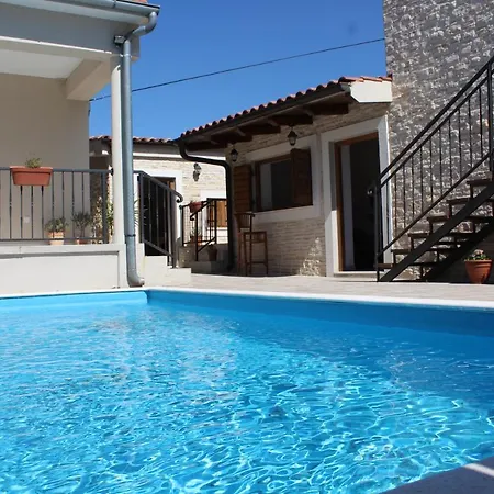 - Balde Holiday home Pristeg